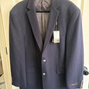New with Tags Pierre Loren Navy Men's Blazer size 36R. Wool/Poly blend. Gorgeous